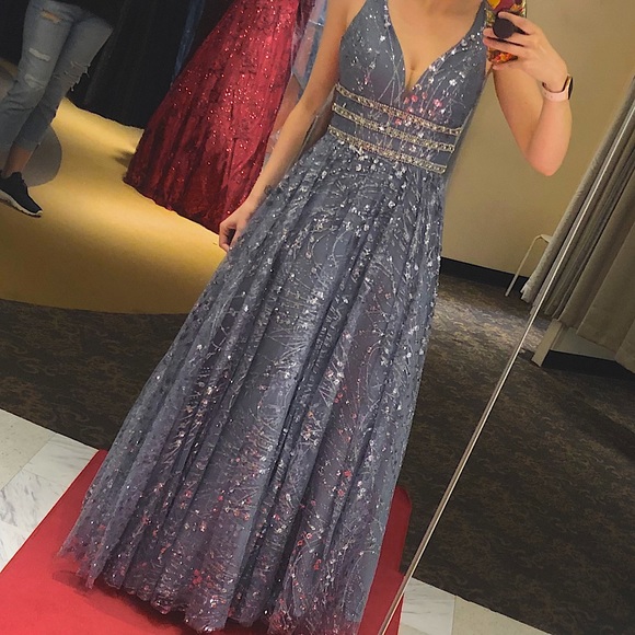 Aria Couture Dress - Picture 1 of 7